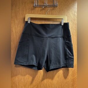 OFFLINE By Aerie The Hugger High Waisted 5" Pocket Bike Short in Black, size XL